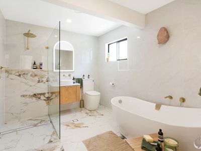 7 Lakeside Drive, Kianga