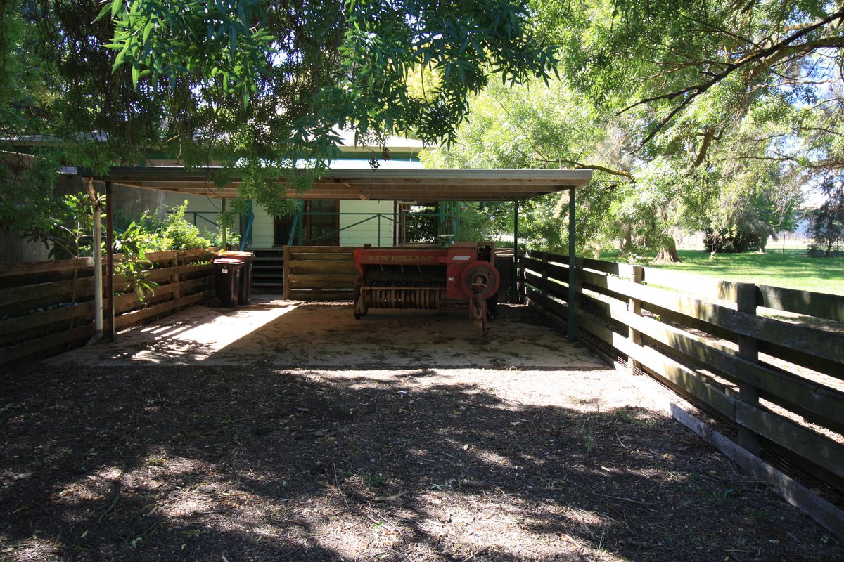 95 Deadhorse Lane, Mansfield