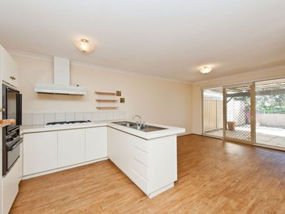 5/6 Conifer Close, Ballajura