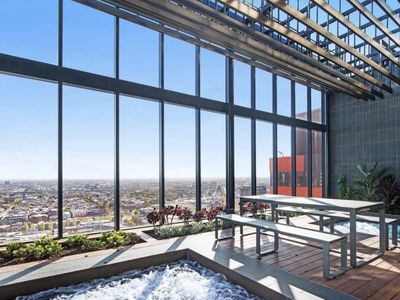 606 / 555 Swanston Street, Carlton