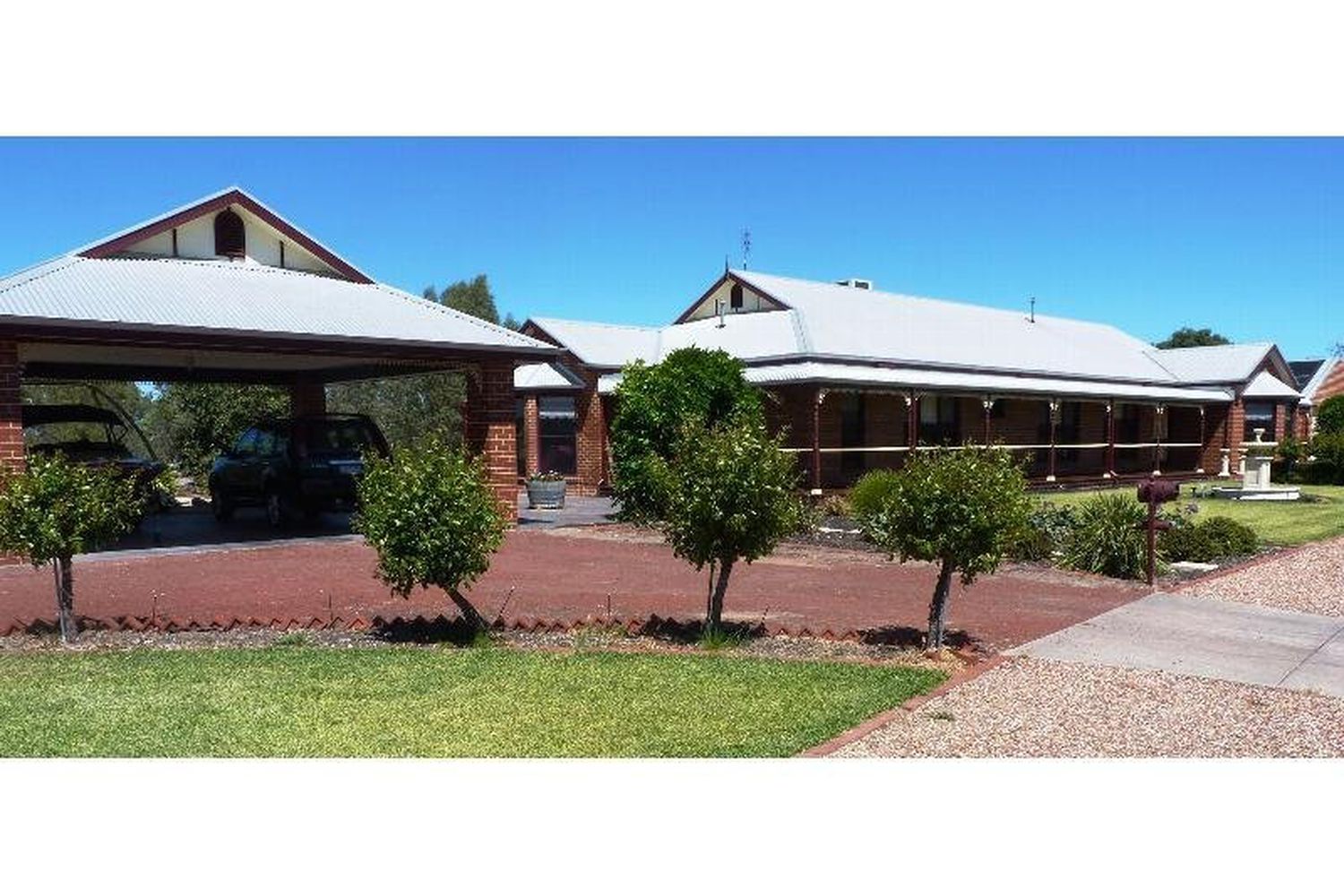 135 Barnes Boulevard, Horsham