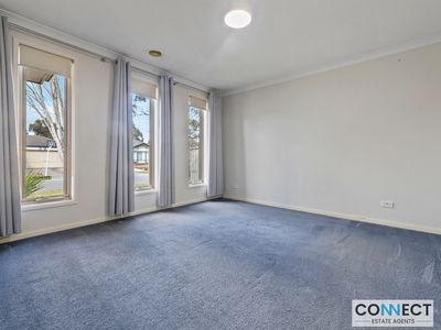9 Reynard Place, Cranbourne East
