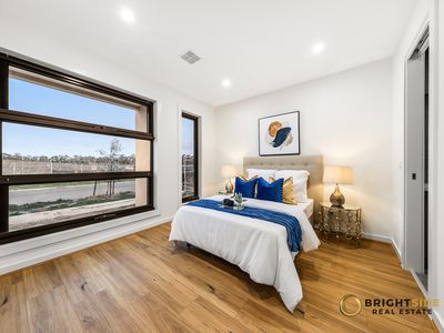 163 Villa Doria Drive, Clyde North