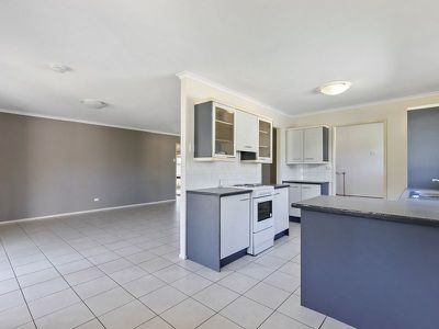 28 Kallista rd, Rochedale South