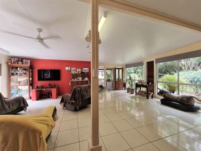 2 Lindsay Road, Malanda