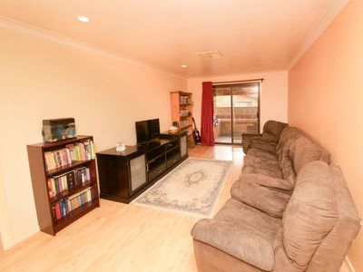 11 Bass Place, Dubbo