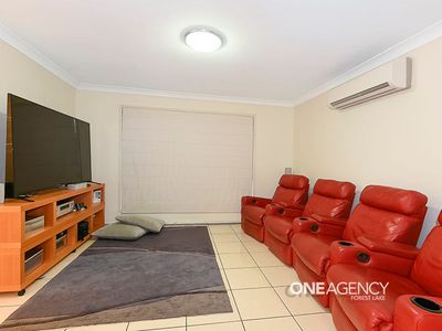 12 Balmoral Place, Forest Lake