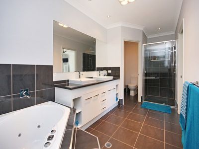3 Seiler Ct, Karalee