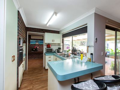 5 Powell Court, Withers