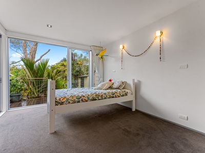 12B Parr Terrace, Castor Bay