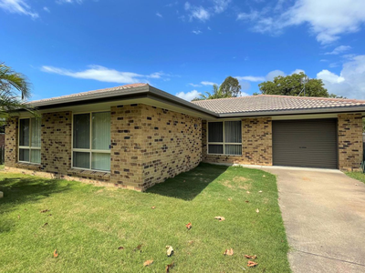 13 Honeysuckle Avenue, Kawungan