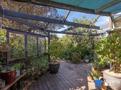 100 Railway Road, Elmore