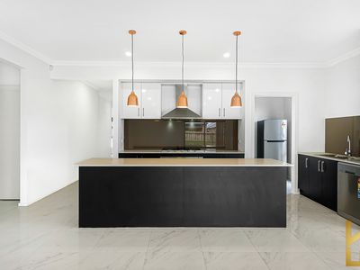 38 Bonhams Circuit, Manor Lakes