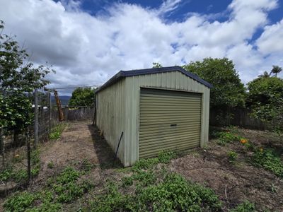 15 Twelfth Avenue, Atherton