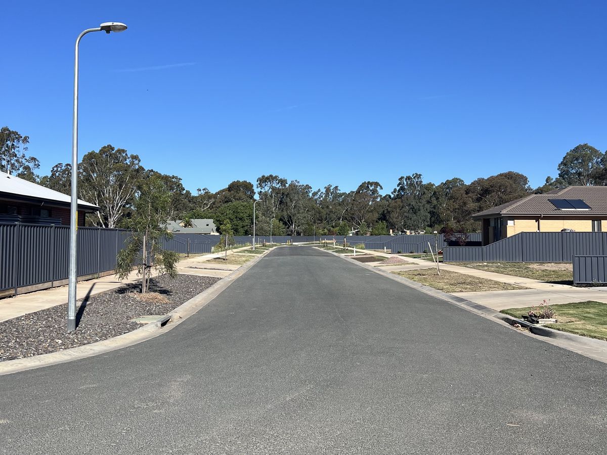 24 Goodenia Drive, Benalla