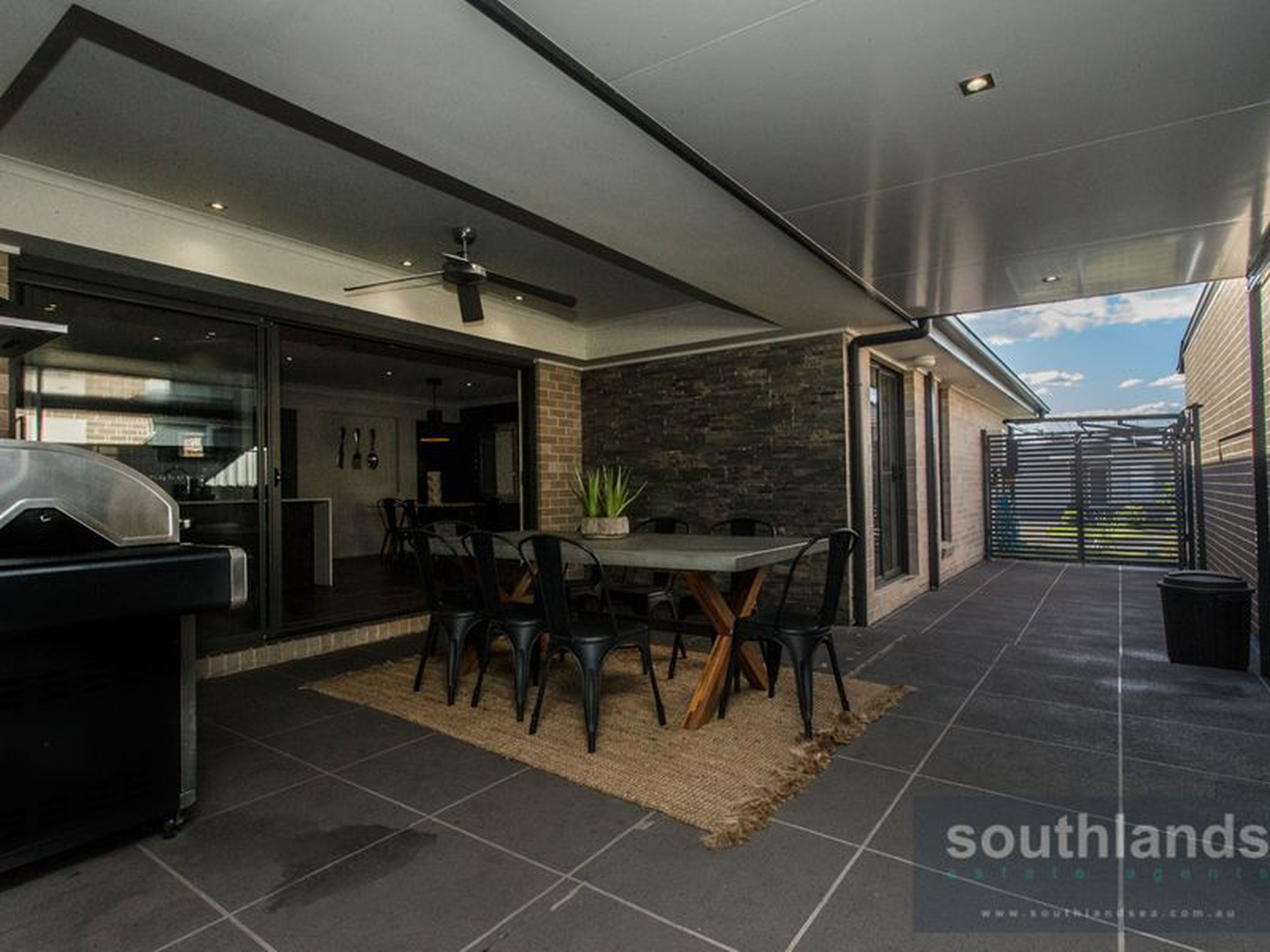 33 Sandstock Crescent, Jordan Springs, JORDAN SPRINGS