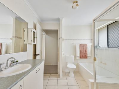 30 / 2 North Street, Golden Beach