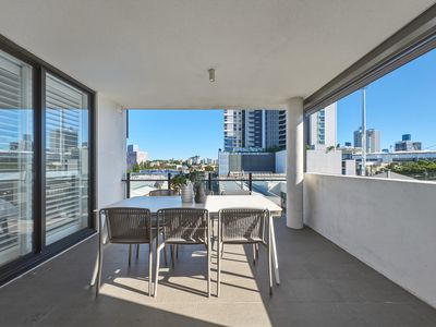 404 / 45 Wellington Road, East Brisbane