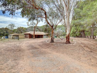 8-10 Coolibah Drive, Murray Bridge East