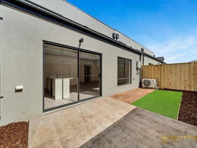 29 Illustration Avenue, Mambourin