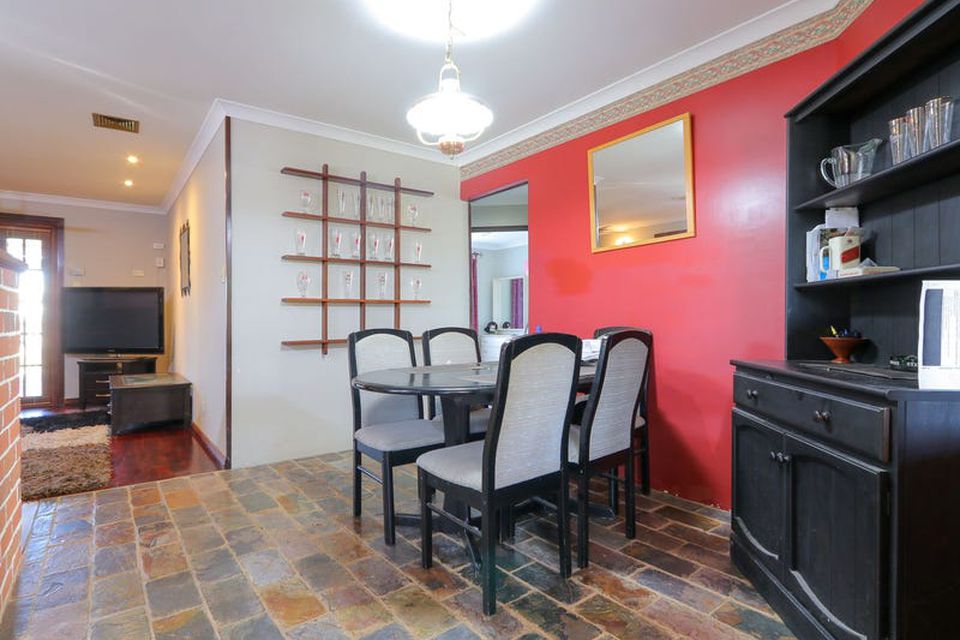 3 Pingrup Court , Waikiki