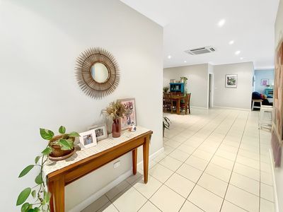 2 John Girdham Place, Forbes