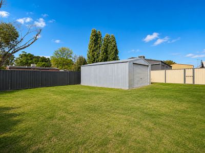 8 Ligar Street, Bundalong