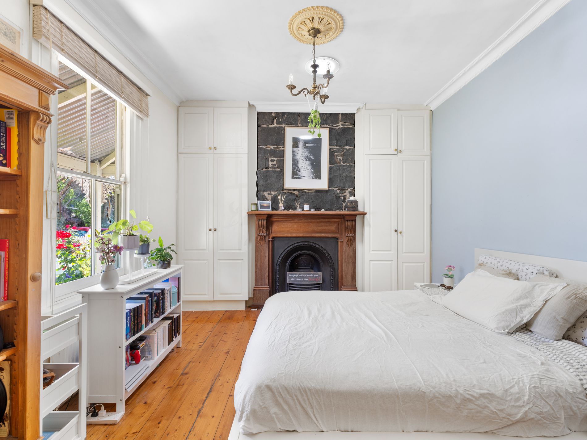 19 Railway Crescent, Williamstown