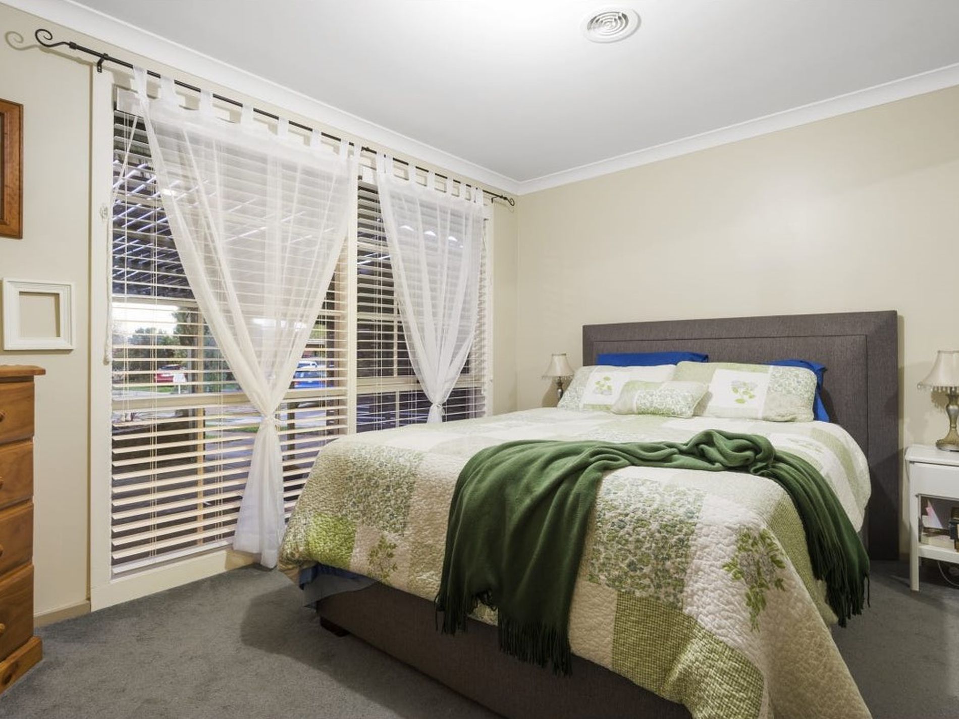 10 Somerset Close, Werribee