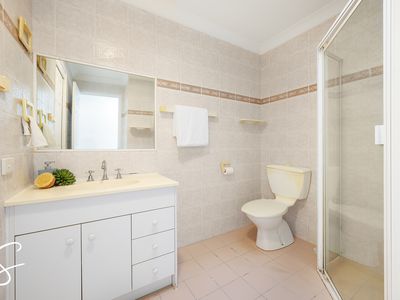 2 / 32 Invermore Street, Mount Gravatt East