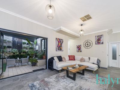 1 / 42 Gladstone Road, Rivervale