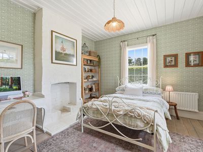 6 Charlton Street, Cygnet