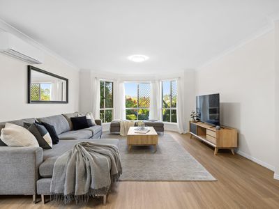 8 Nolina Court, Indooroopilly