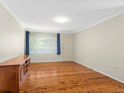 2 / 2 Exmouth Road, Kanahooka