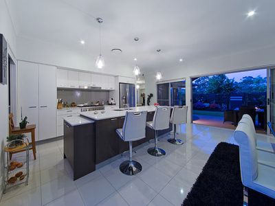 77 Brook Street, Wakerley