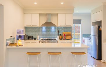 57 Grant Parade, Officer