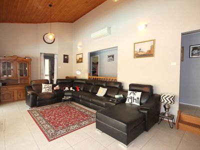 1 The Parkway, Mallabula