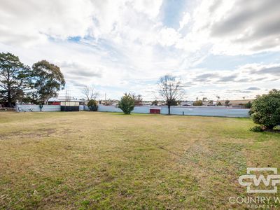 9 Short Street, Deepwater