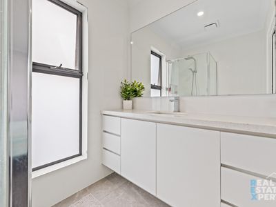 16 Optima Street, Officer