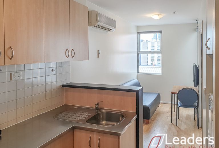 912 / 488 SWANSTON STREET, Carlton