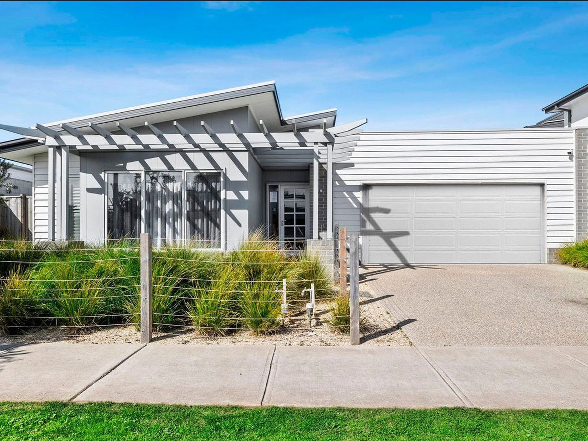 3 Rosser Boulevard, Torquay