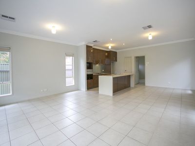 77 Boyle Street, Prospect