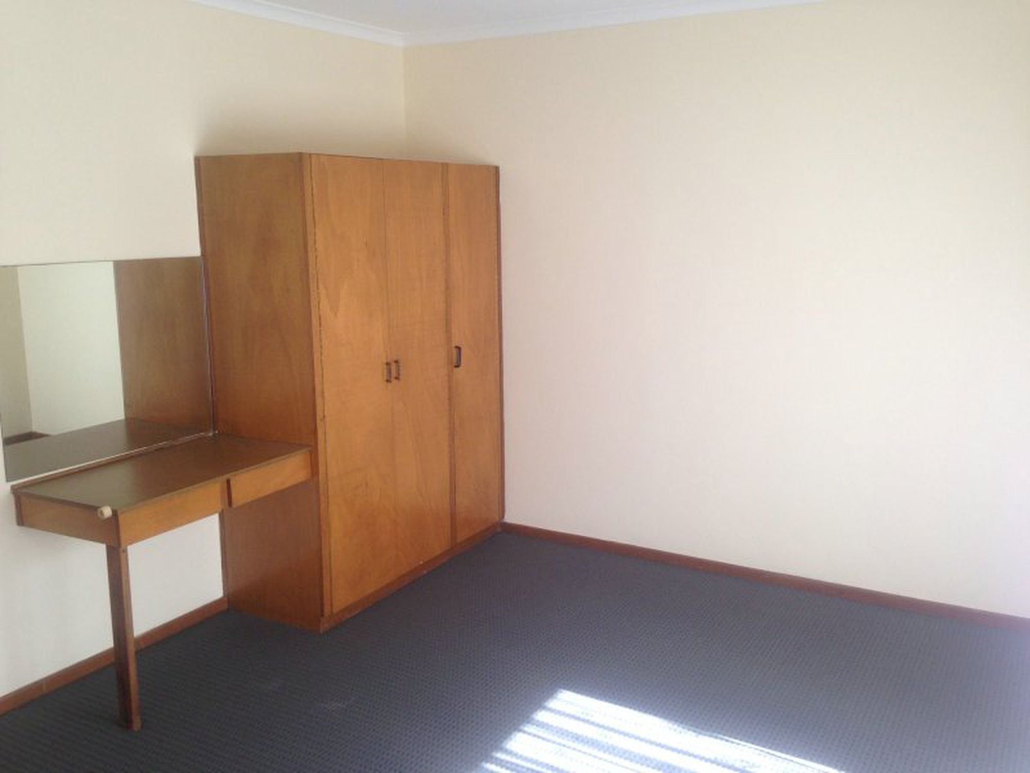 1 / 2 Nottingham Crescent, Glandore