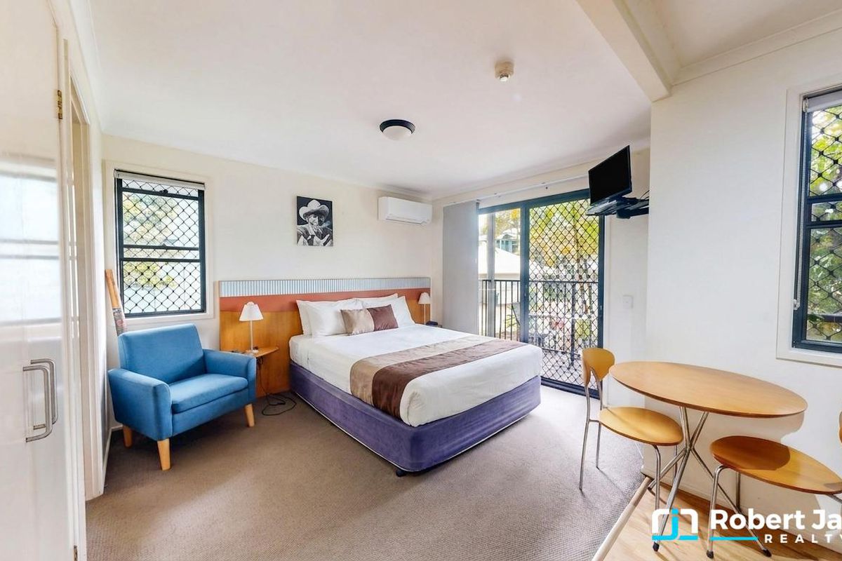 523 & 524 / 3 Hilton Tce, Tewantin