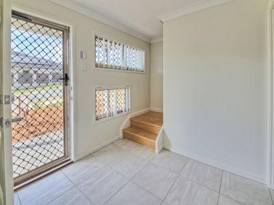 39 Foreshore Drive, Springfield Lakes