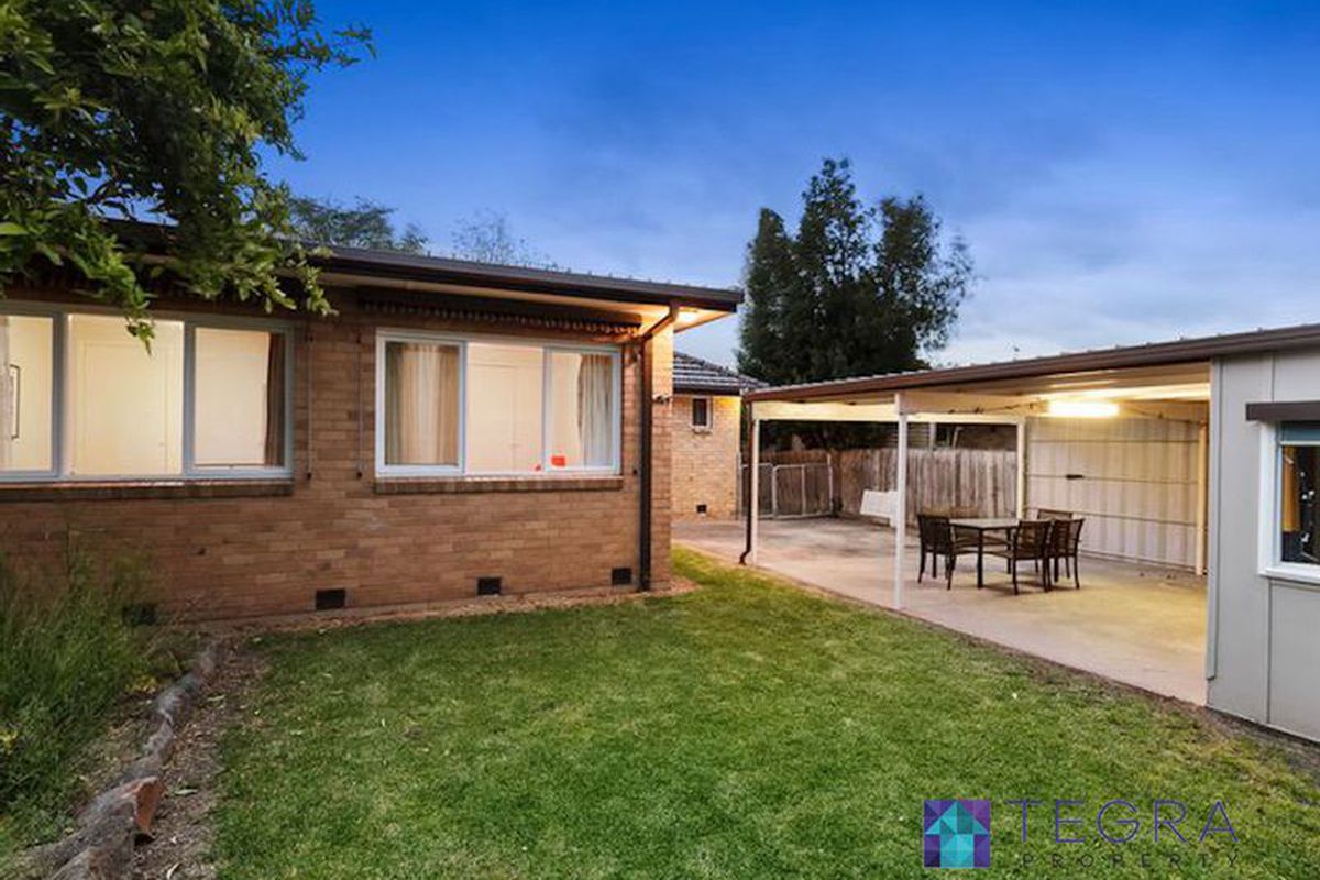 13 Torquay Avenue, Chadstone