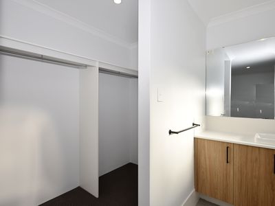 7 Klondyke Street, Piara Waters