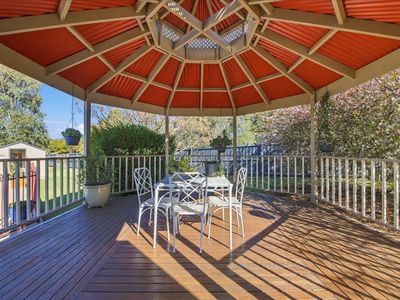 780 Montpelier Drive, The Oaks