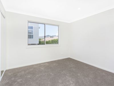 1 / 28 Lord Howe Avenue, Shell Cove