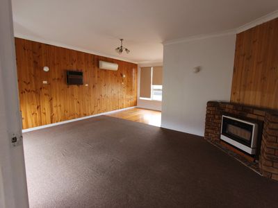 39 Watsons Road, Newcomb